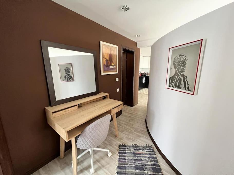 Kazanlak Large Guest House Apartment Near The Center With Full Kitchen & Dining Room, King Beds, Garden Patio, Free Parking & Self Check-In エクステリア 写真