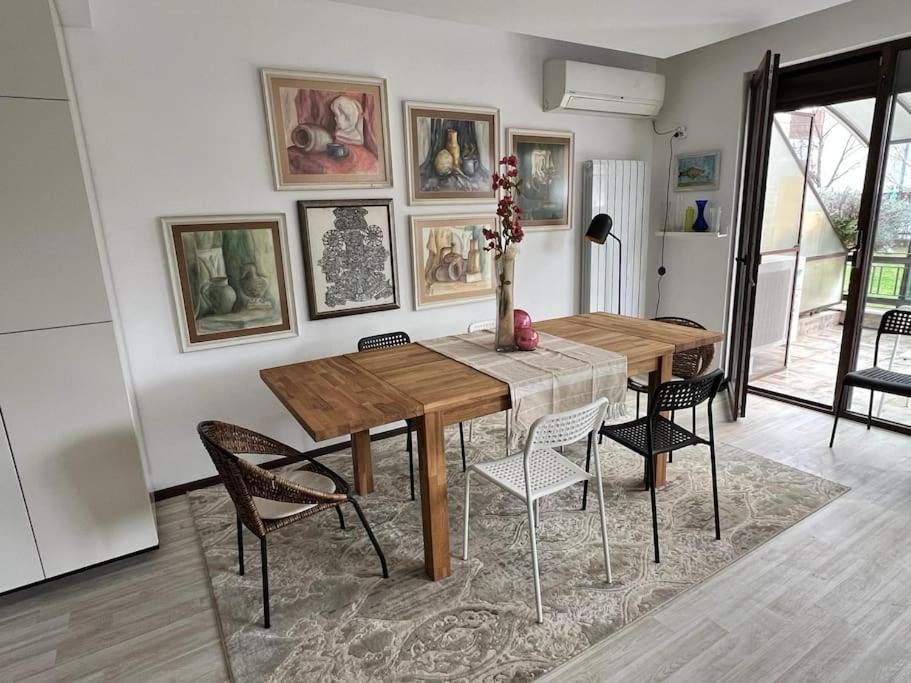 Kazanlak Large Guest House Apartment Near The Center With Full Kitchen & Dining Room, King Beds, Garden Patio, Free Parking & Self Check-In エクステリア 写真